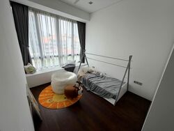 Sui Generis (D10), Condominium #556468951